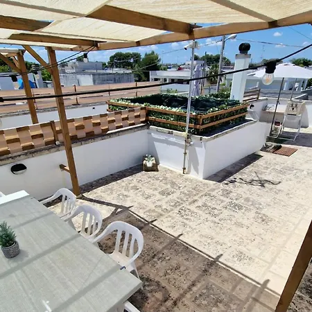 La Terrazza Dei Nonni - Torre Specchia Apartman *