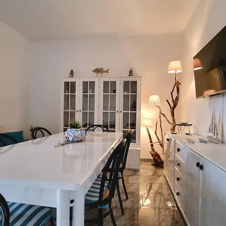 La Terrazza Dei Nonni - Torre Specchia Торре-Спеккья-Руджери