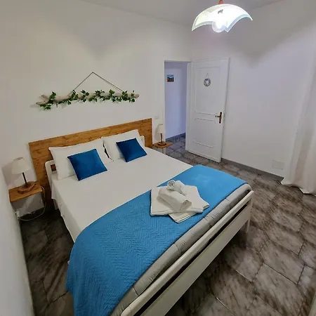 La Terrazza Dei Nonni - Torre Specchia Lägenhet